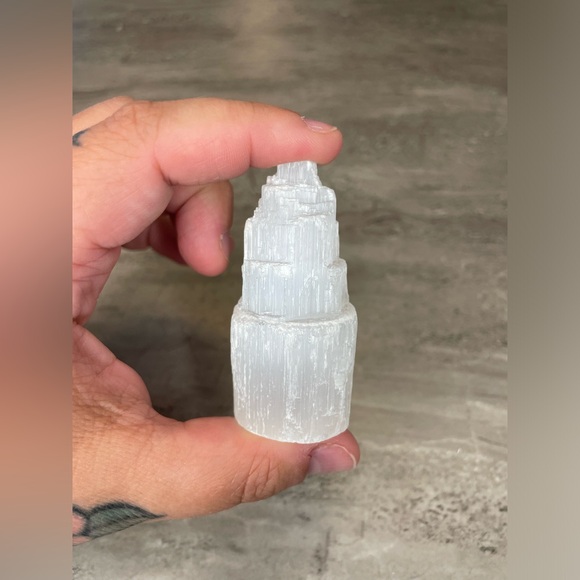 Selenite Satin Spar Crystal Tower
- Picture 1 of 2